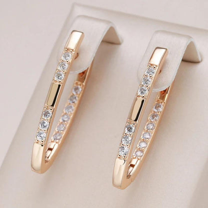 Elegante Zirkonia Ohrringe in Gold 