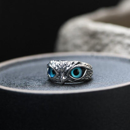 Verstellbarer Ring „Eule des Glücks“ aus Silber und Opal 
