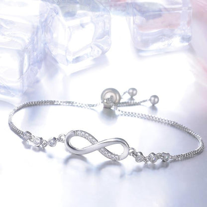 Verstellbares Infinity-Armband in Silber 