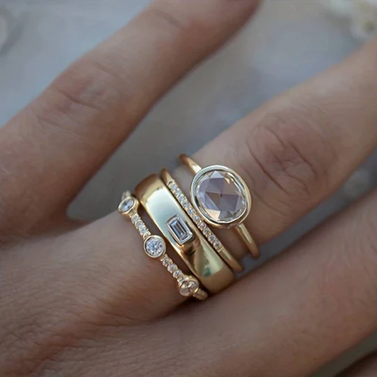 Vintage Gold &amp; Zirkonia Ring Set